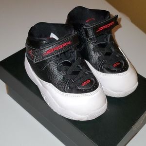 Kids Jordan B'Loyal size 6c